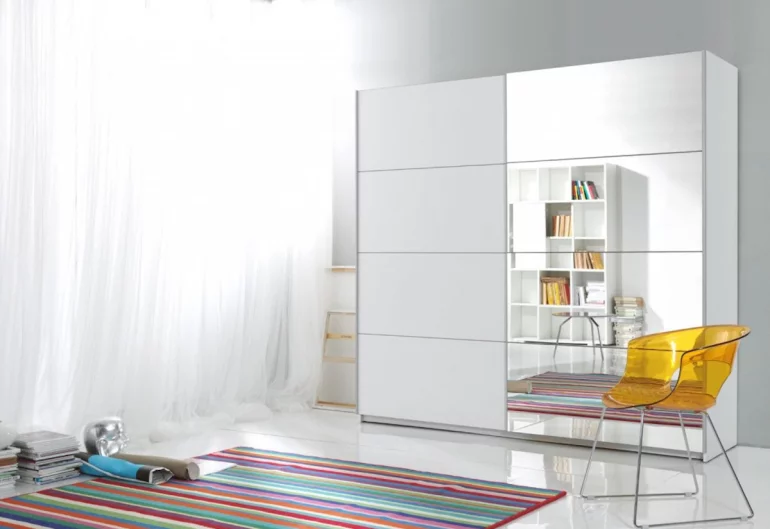 DELTA I - Tolóajtós ruhásszekrény (57) 200 + tükör, ajtófékező, fehér/fehér